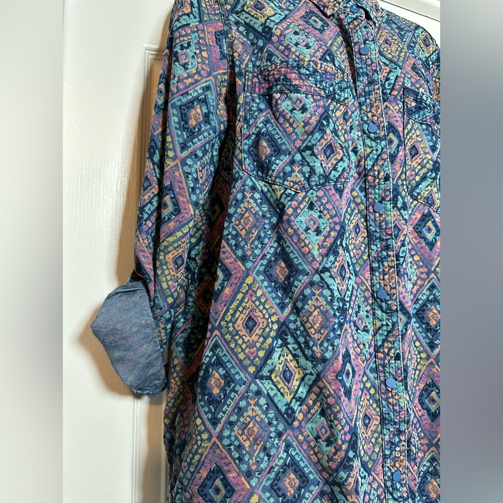 Intro Multicolor Geometric Cuffed Button Up 100% … - image 4